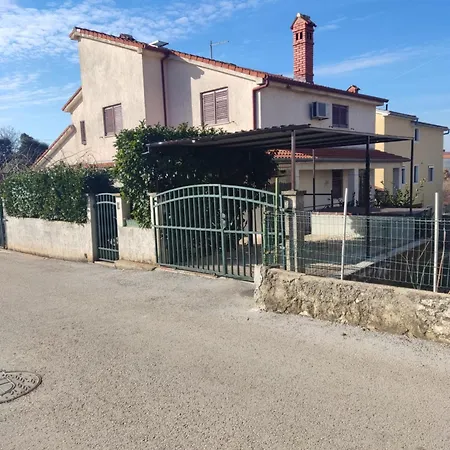 Edi 1 Apartament Pula